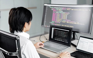 馆陶 ,php声明和调用变量的符号是什么？